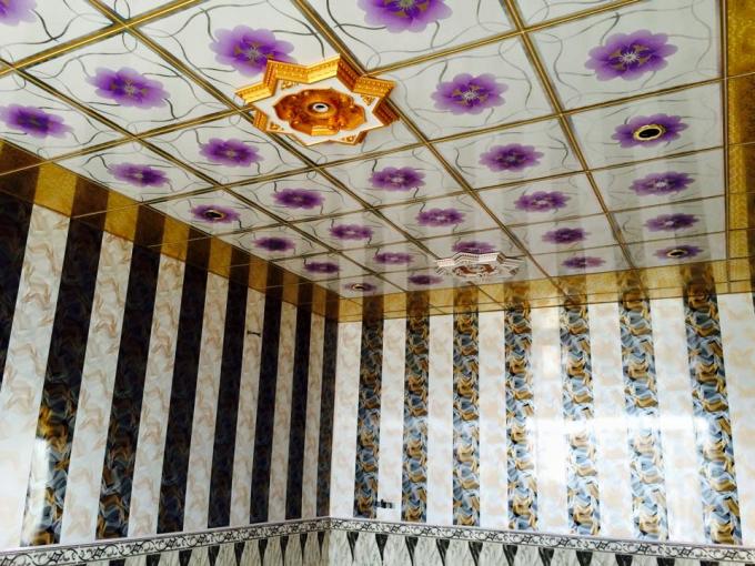 Los paneles de techo de madera del grano ignifugan las tejas falsas del