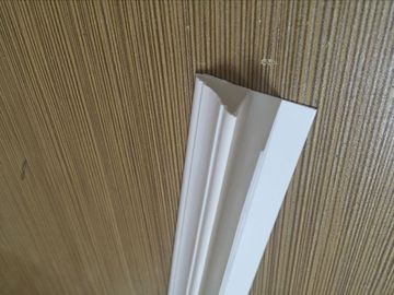 Ensambladora superior sacada durable de los perfiles del PVC para el final de la esquina del techo